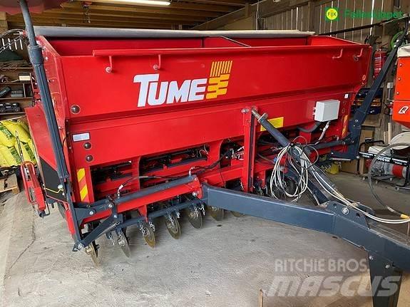 Tume HKL JC 3000 Mineral spreaders