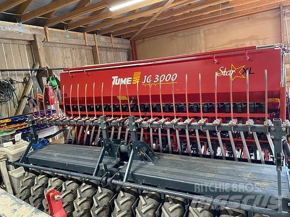 Tume HKL JC 3000 Mineral spreaders