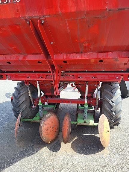 Underhaug UP 3720 Potato harvesters