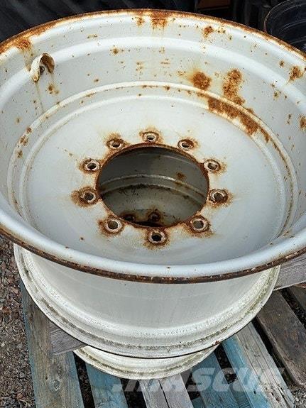 Valtra  Farm machinery