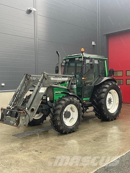 Valtra 900 Turbo Tractors