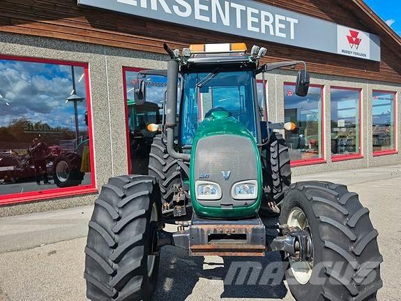 Valtra A92 Tractors