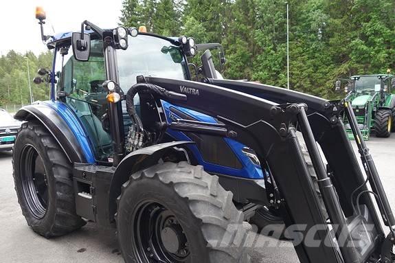 Valtra G125 Aktive Tractors