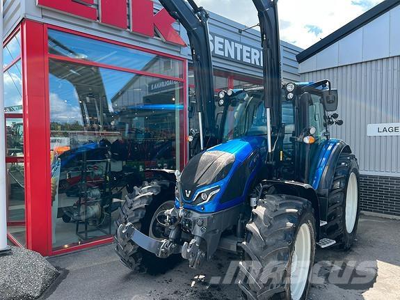 Valtra G135 Activ Tractors