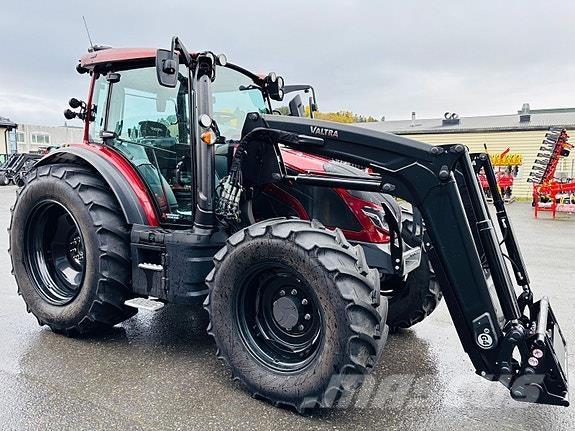 Valtra G135 Active Tractors