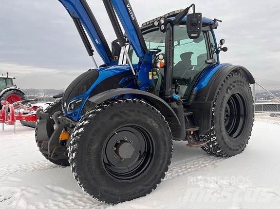 Valtra N174D Tractors