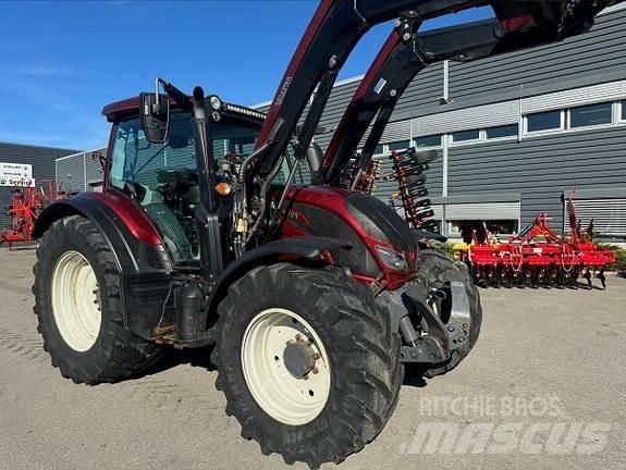 Valtra N174V Tractors