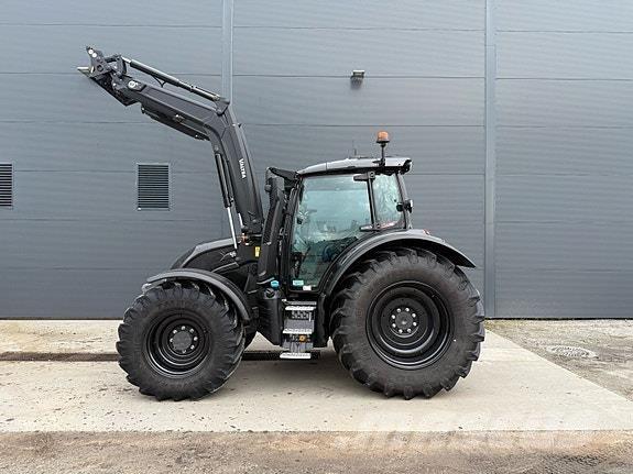 Valtra N175D Tractors