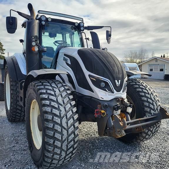Valtra T174D Tractors