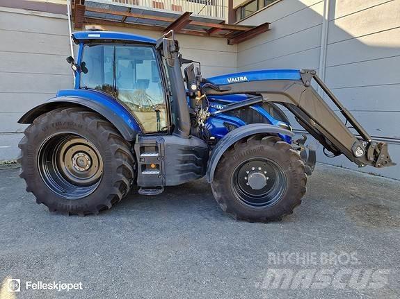 Valtra T235 Tractors