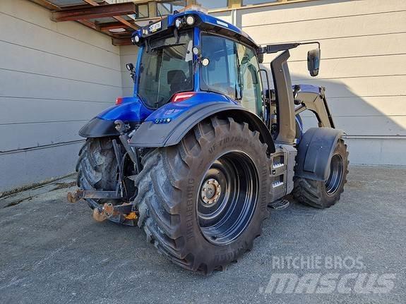 Valtra T235 Tractors
