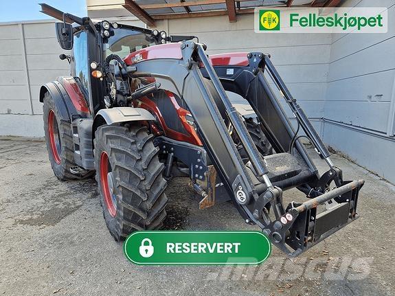 Valtra T235 Tractors