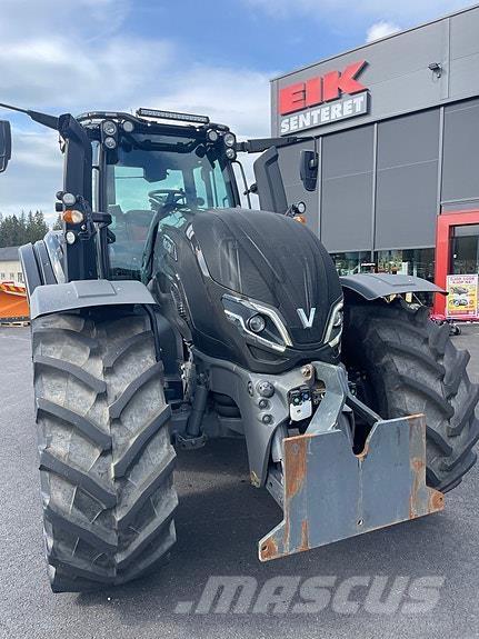 Valtra T235 Tractors