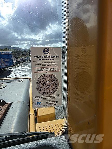 Volvo L90E Wheel loaders