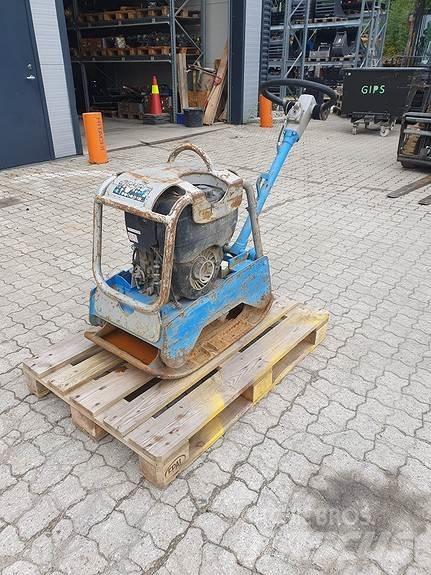 Weber CR 4 E Asphalt pavers