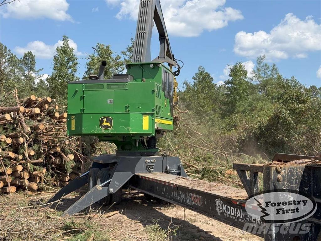 John Deere 437E Knuckle boom loaders