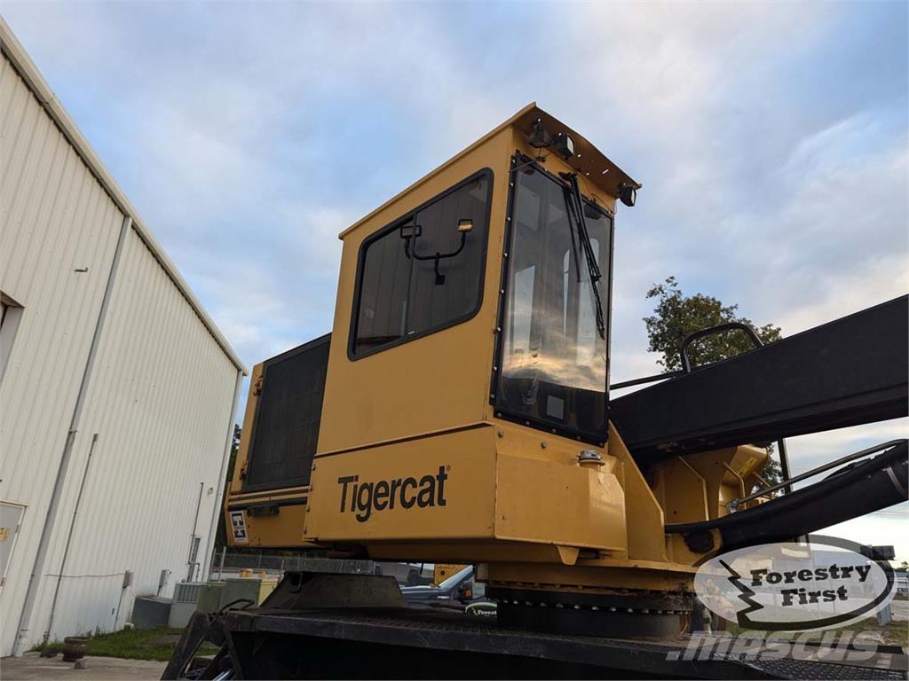 Tigercat 234B Knuckle boom loaders