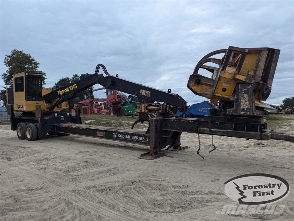 Tigercat 234B Knuckle boom loaders
