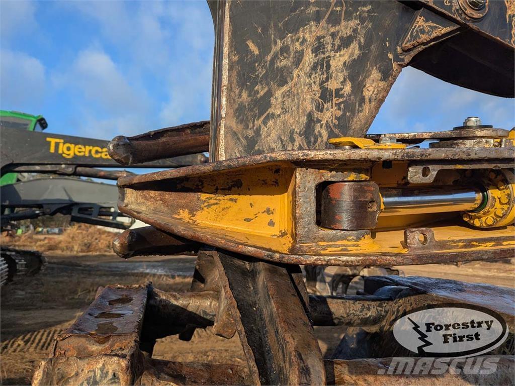 Tigercat 234B Knuckle boom loaders