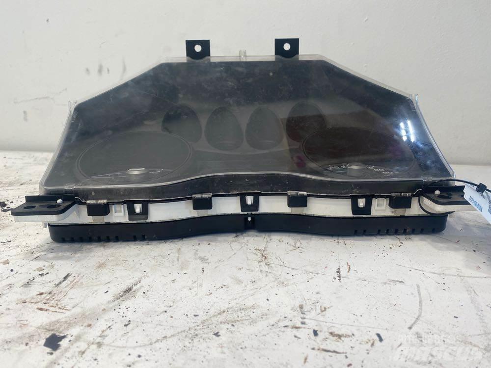 Ford F650 Other components