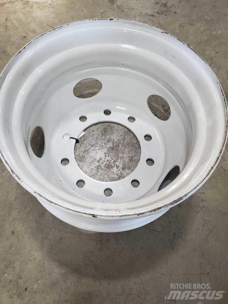 Ford F750 Tyres, wheels and rims