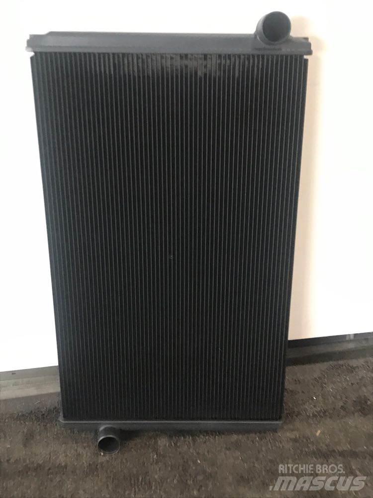 Ford L9000 Radiators