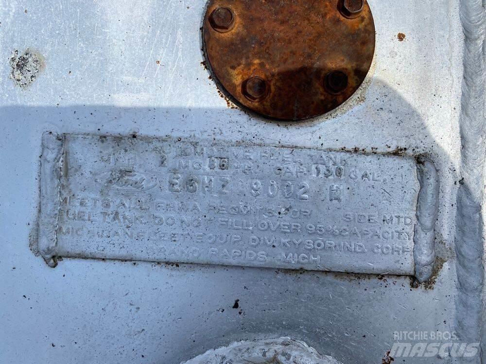 Ford L9000 Other components