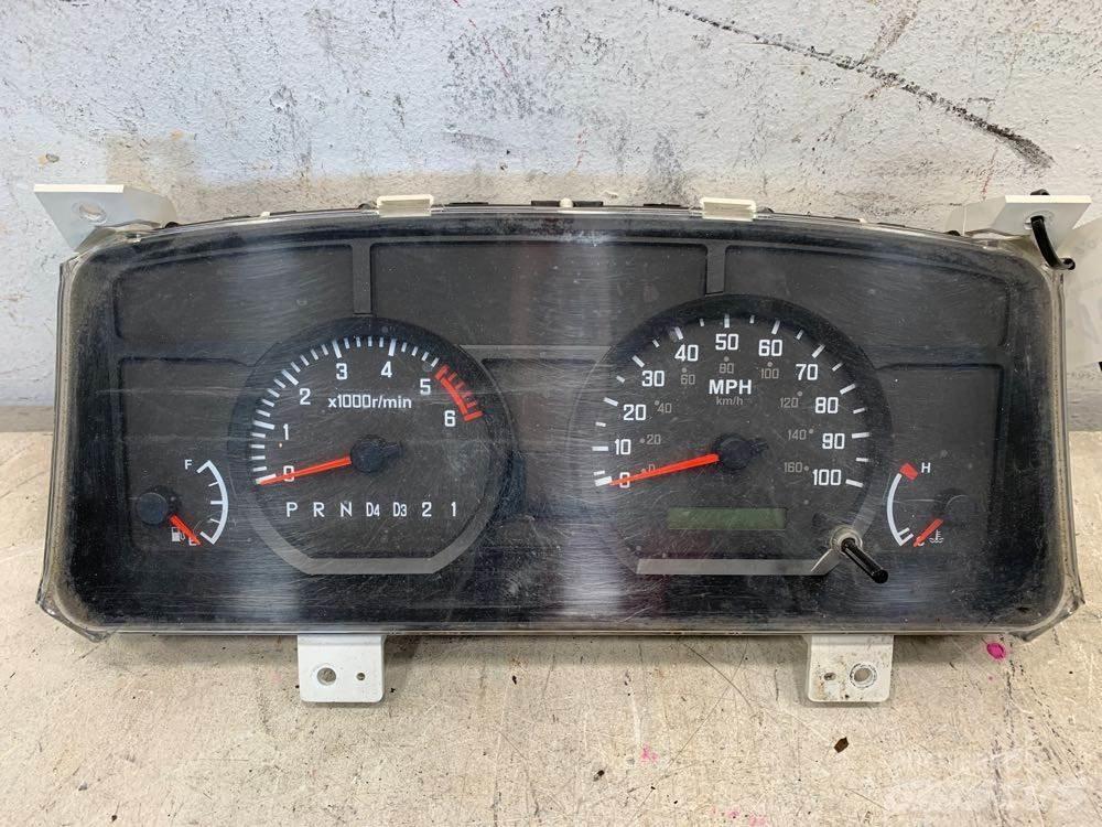 Isuzu NPR Other components