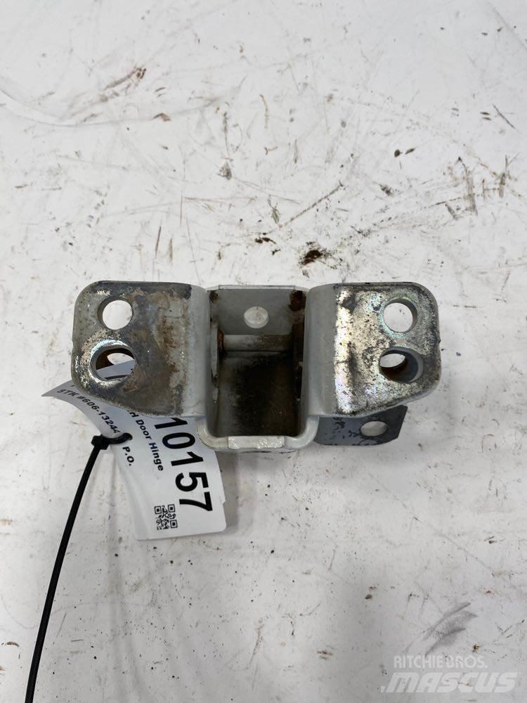 Isuzu NPR Other components