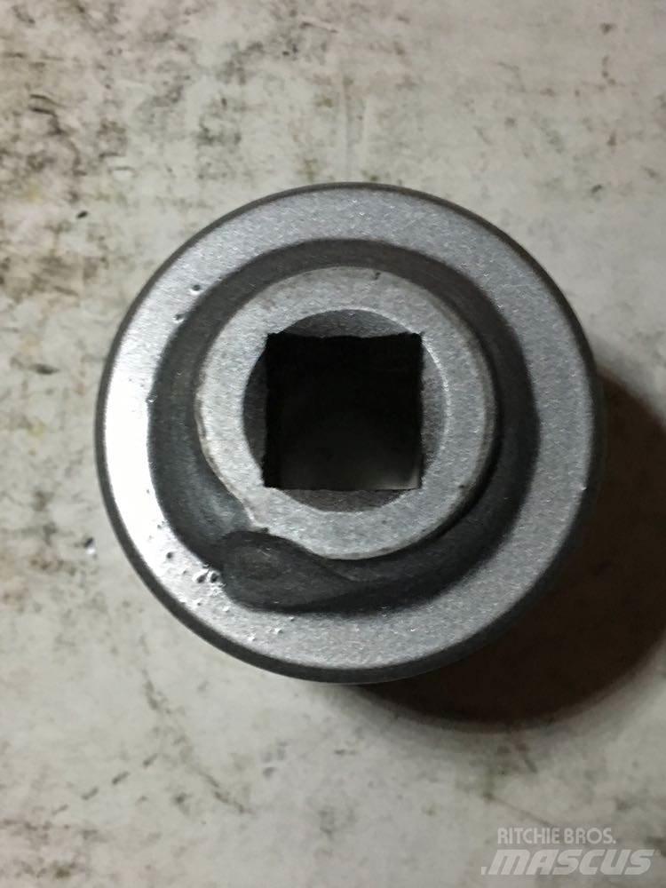  Leland Axles
