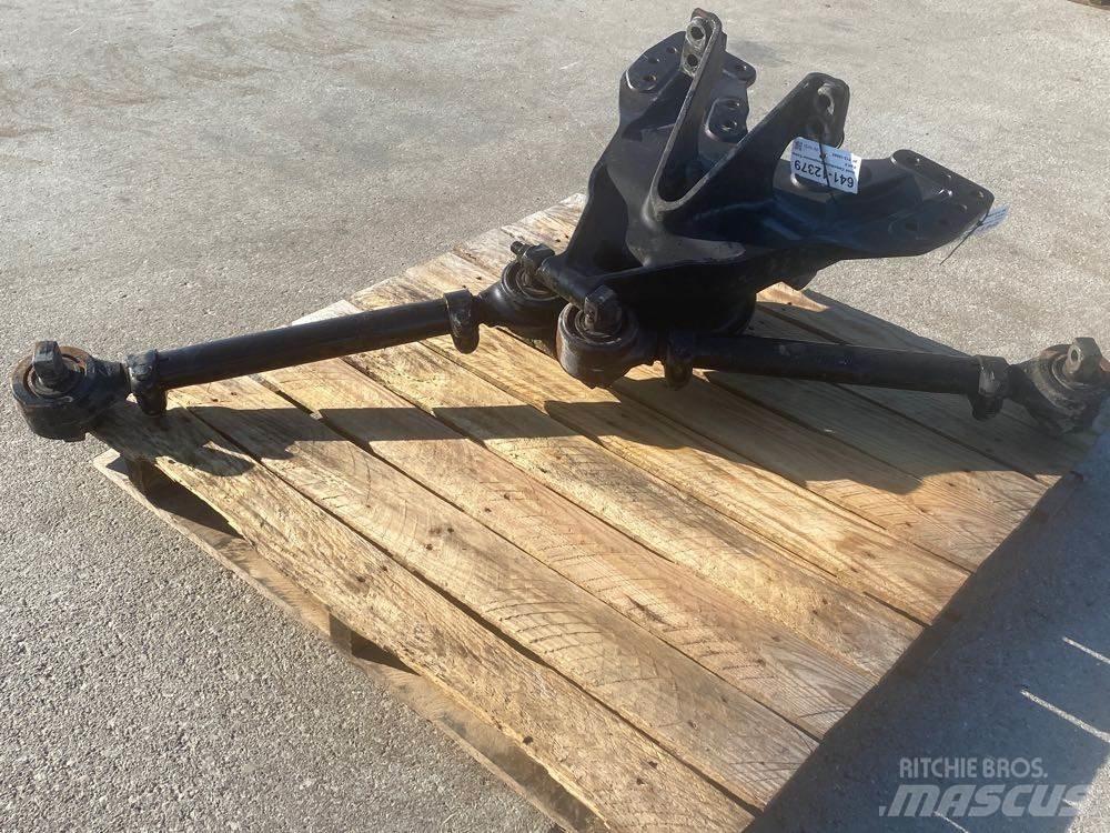 Mack  Chassis and suspension