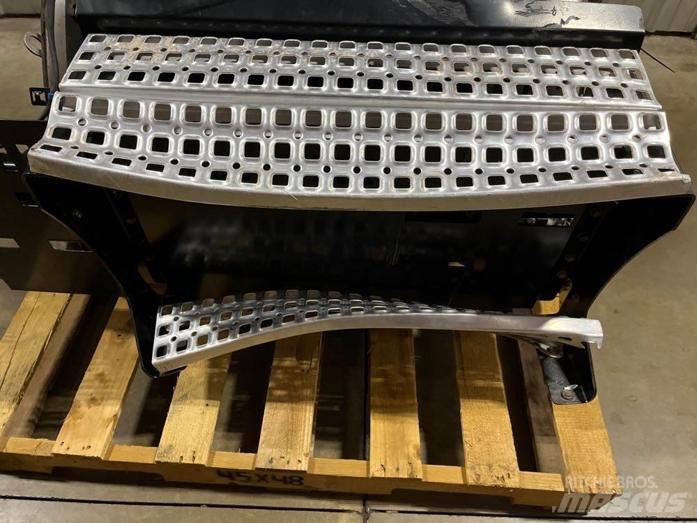 Mack  Other components