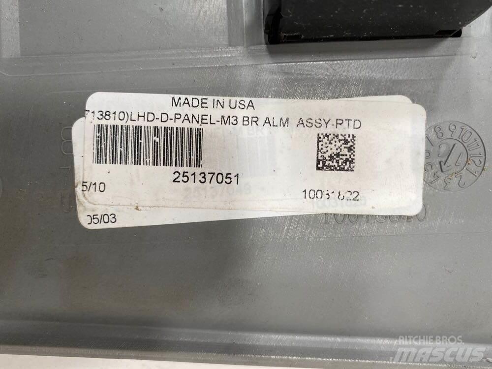 Mack CXU Electronics