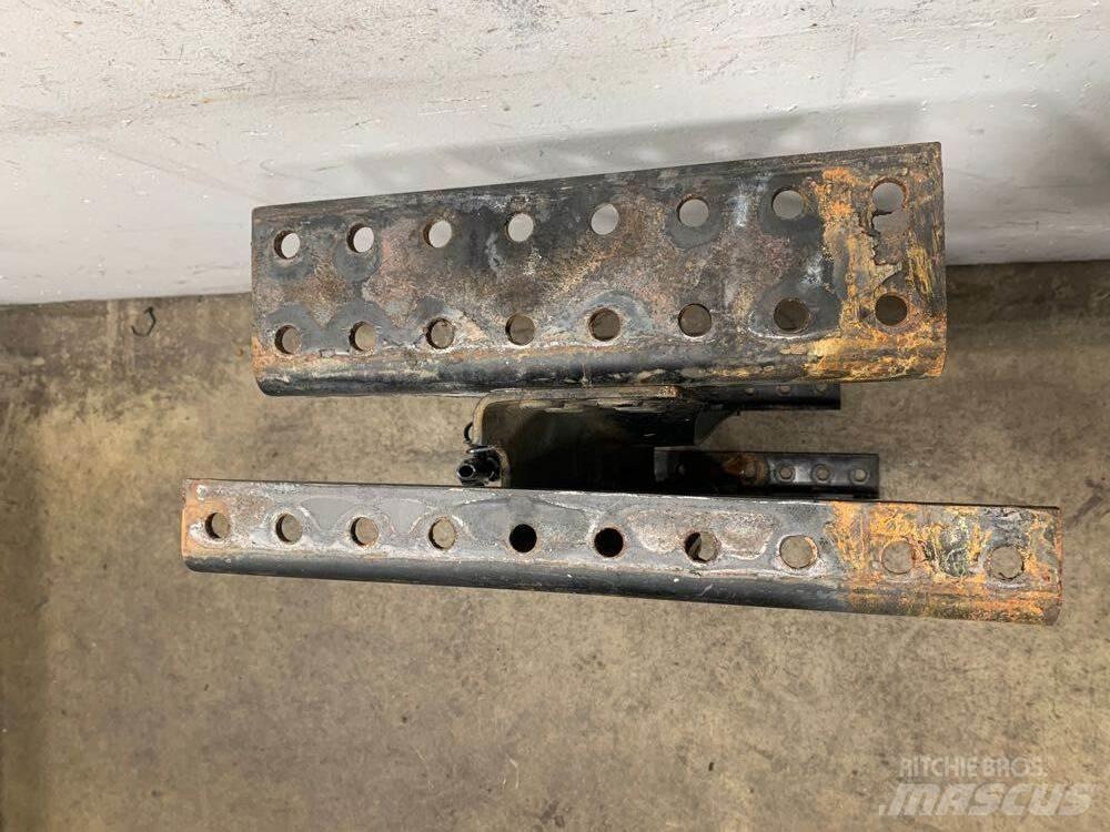Mack CXU Other components