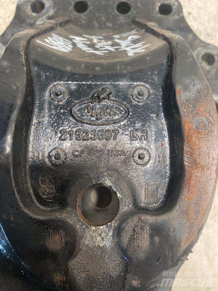 Mack CXU Chassis and suspension