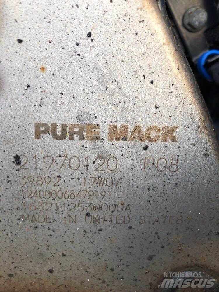 Mack MP7 Other components