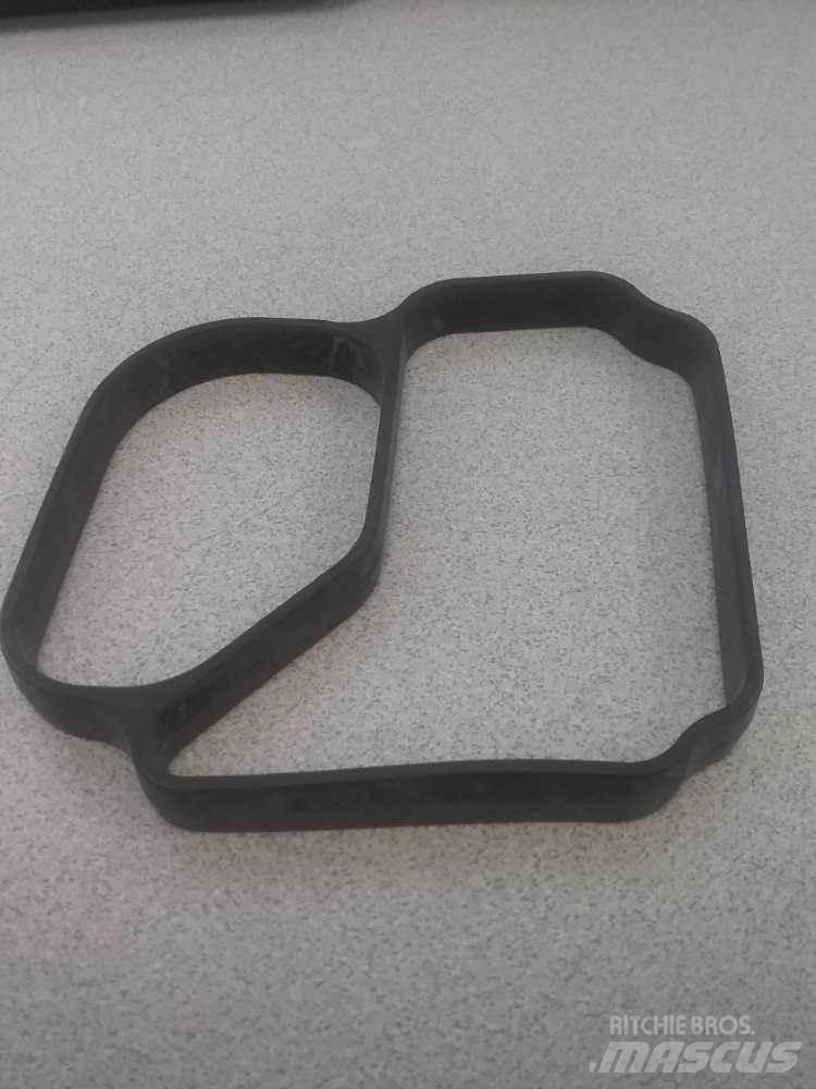 Mack MP7 Other components