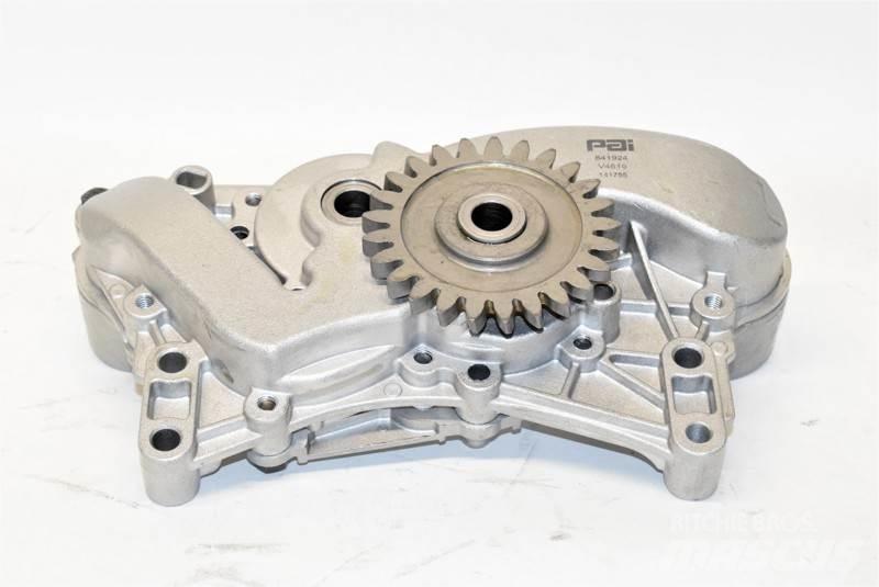 Mack MP7 Other components