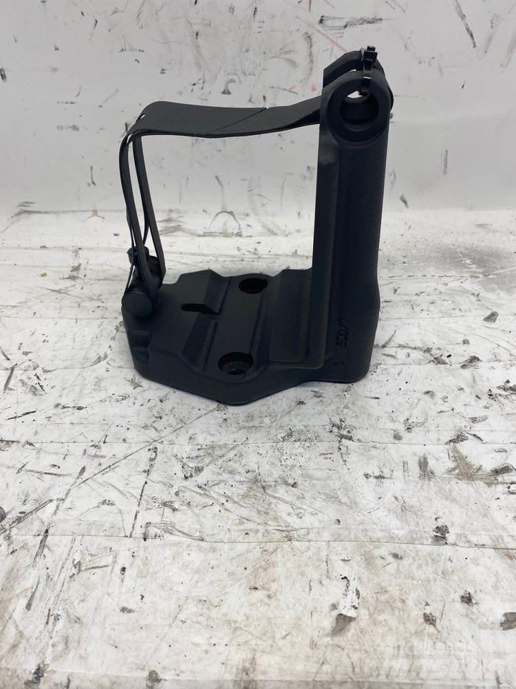Mack MP8 Other components
