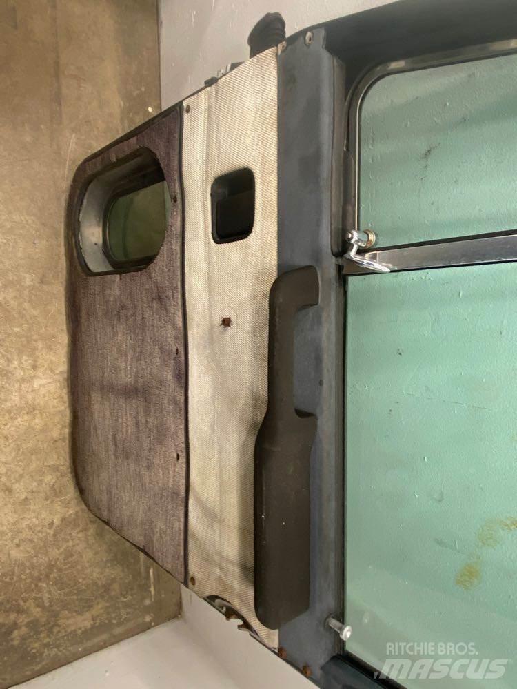 Peterbilt  Other components