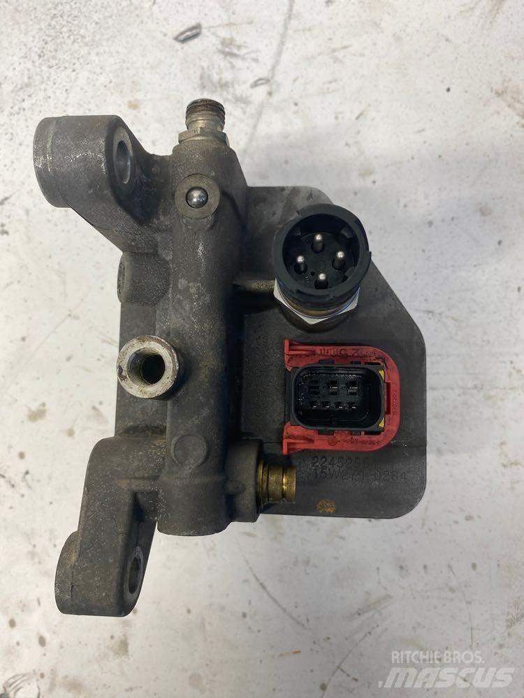 Volvo D13 Other components