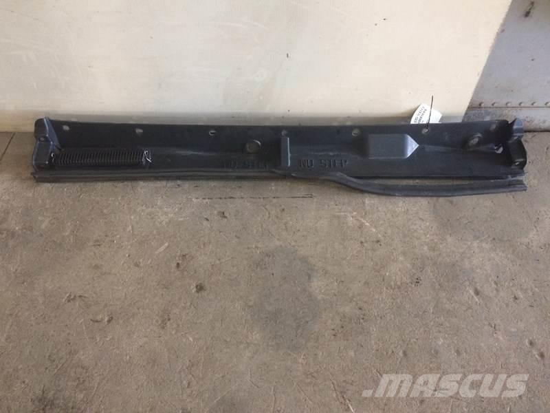 Volvo VNL Other components