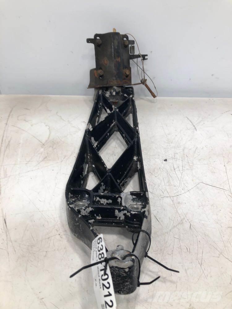 Volvo VNL Other components