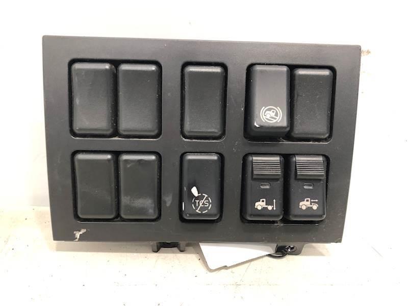 Volvo VNL Electronics