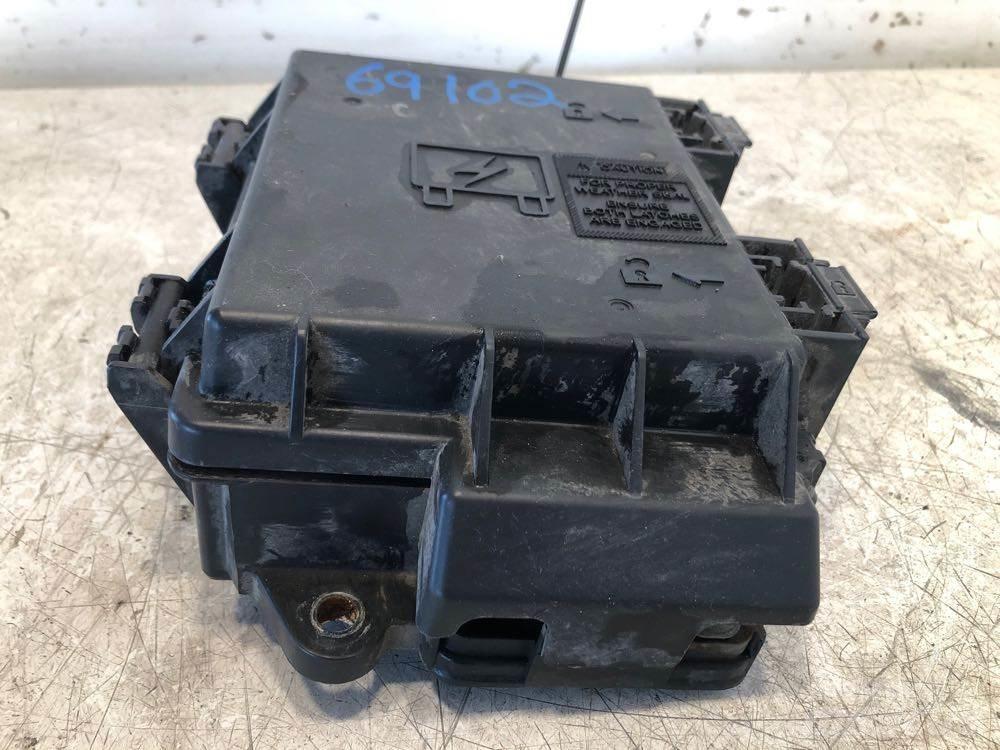 Volvo VNL Electronics