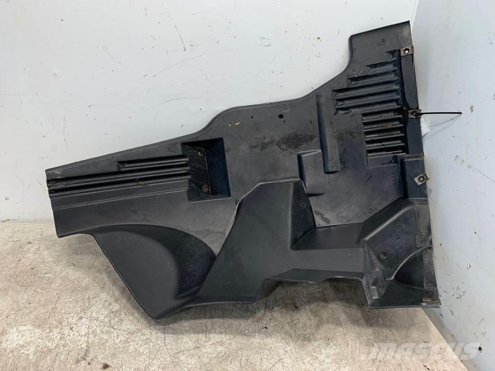 Volvo VNL Other components