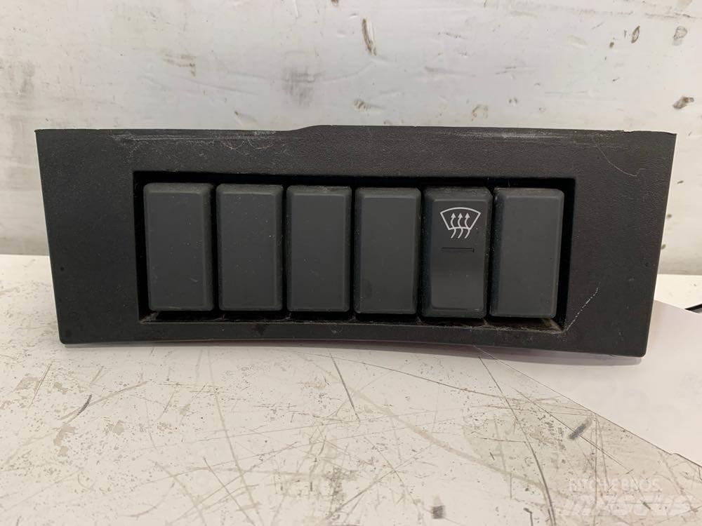 Volvo VNL Electronics
