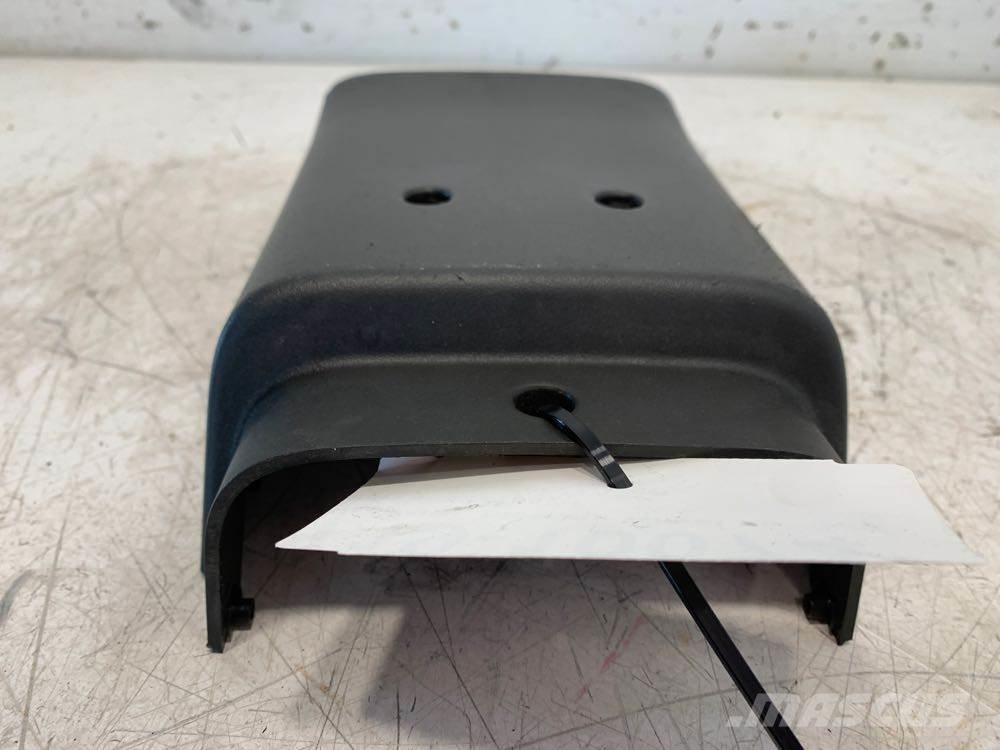 Volvo VNL Other components