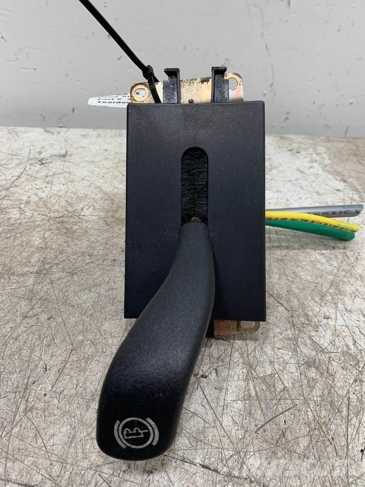 Volvo VNL Other components