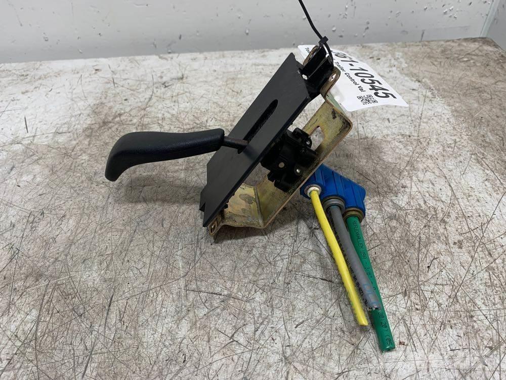 Volvo VNL Other components